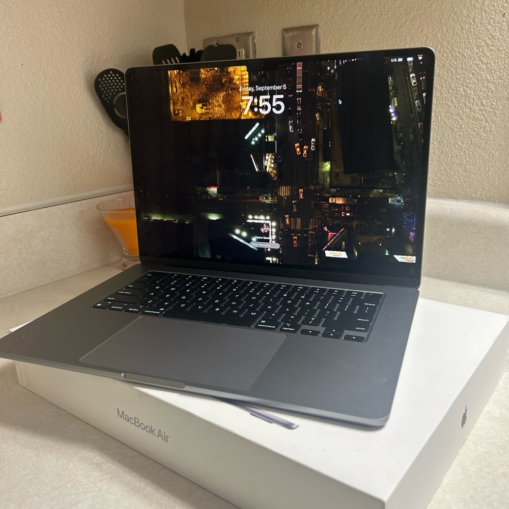 Apple MacBook Air - Dark Gray